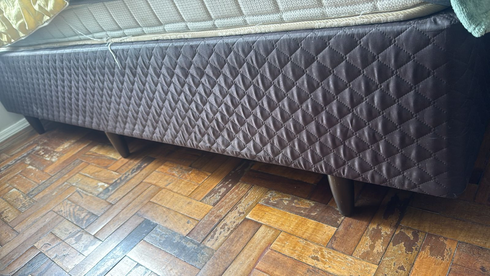 Doa-se Cama Box de Casal sem Colchão 