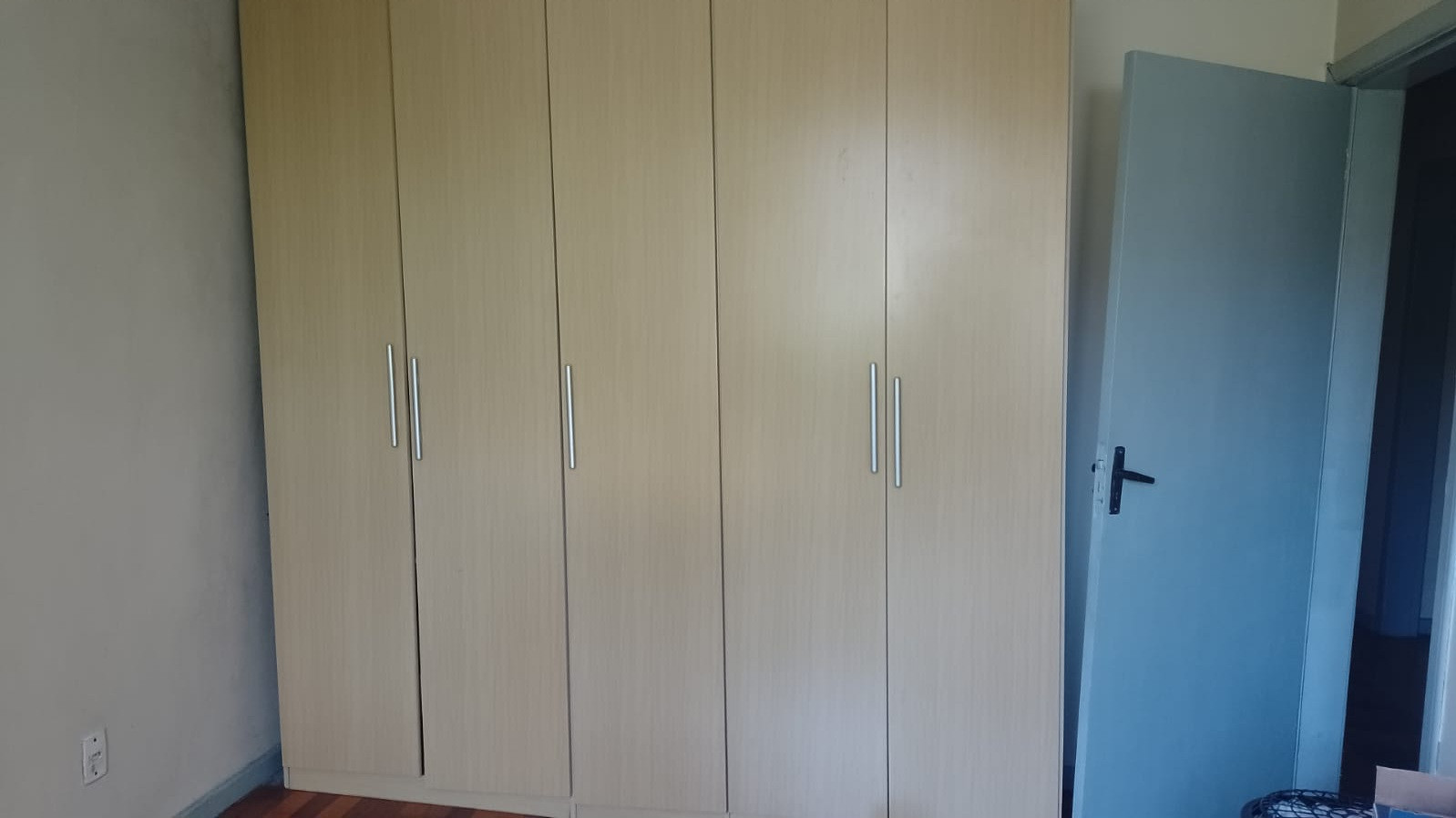 Doa-se Guarda Roupa ja desmontado 