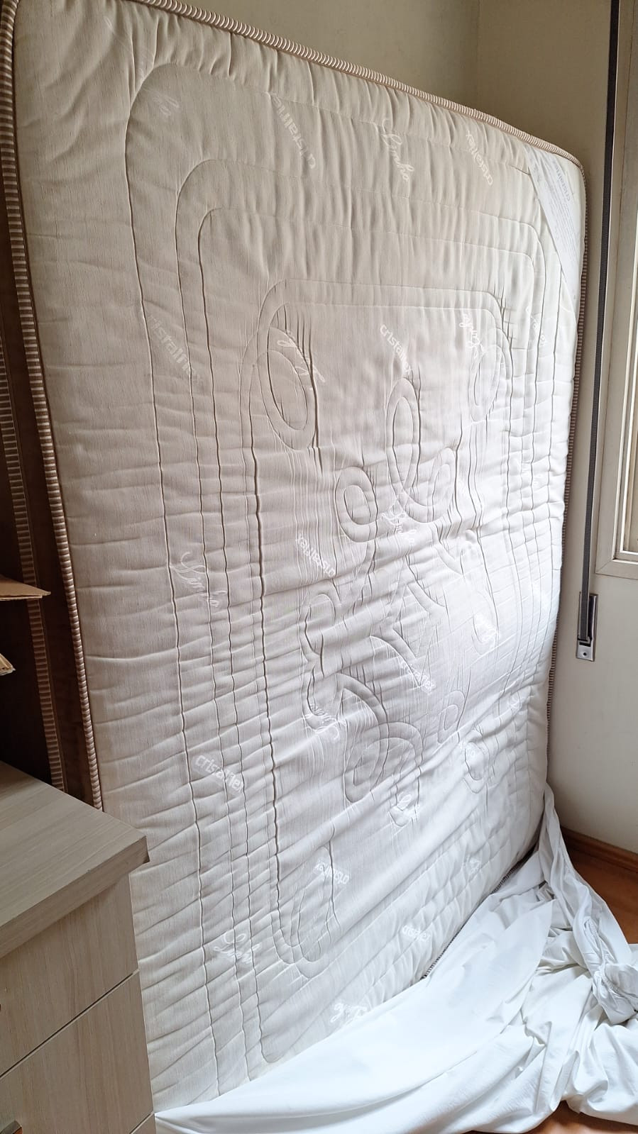 Doa-se Colchão de Casal Queen