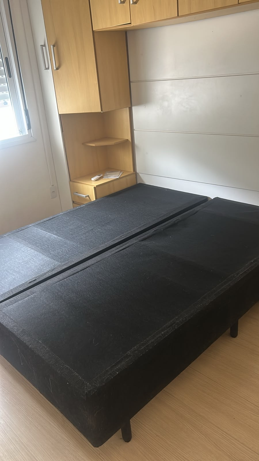 Doa-se Base de Cama Box sem Colchão 