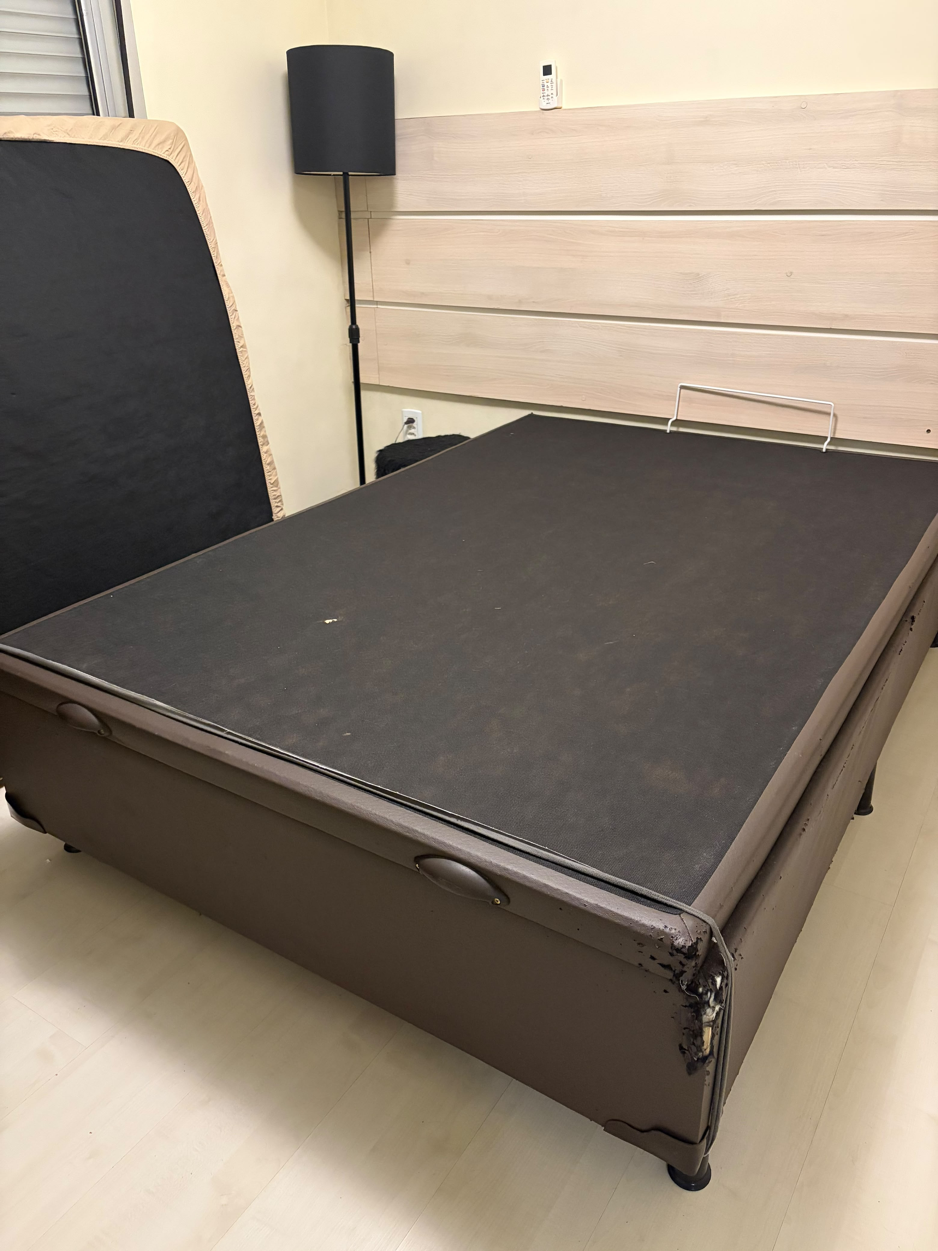 Doa-se Base de Cama Box 