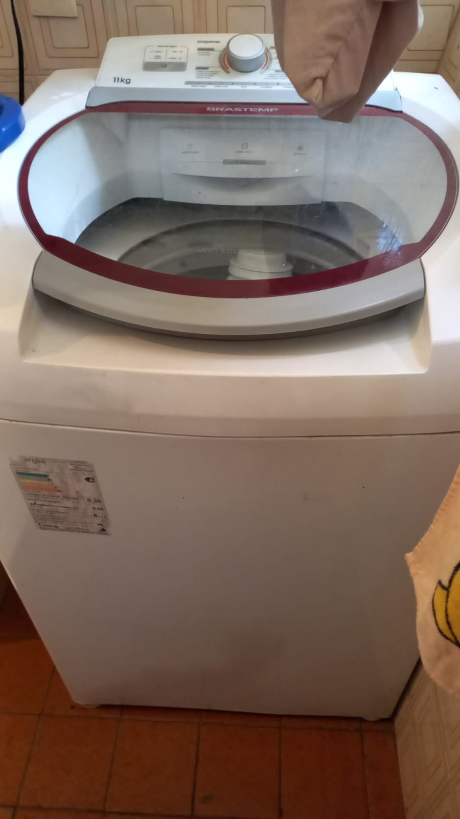 Doam-se móveis e eletrodoméstico