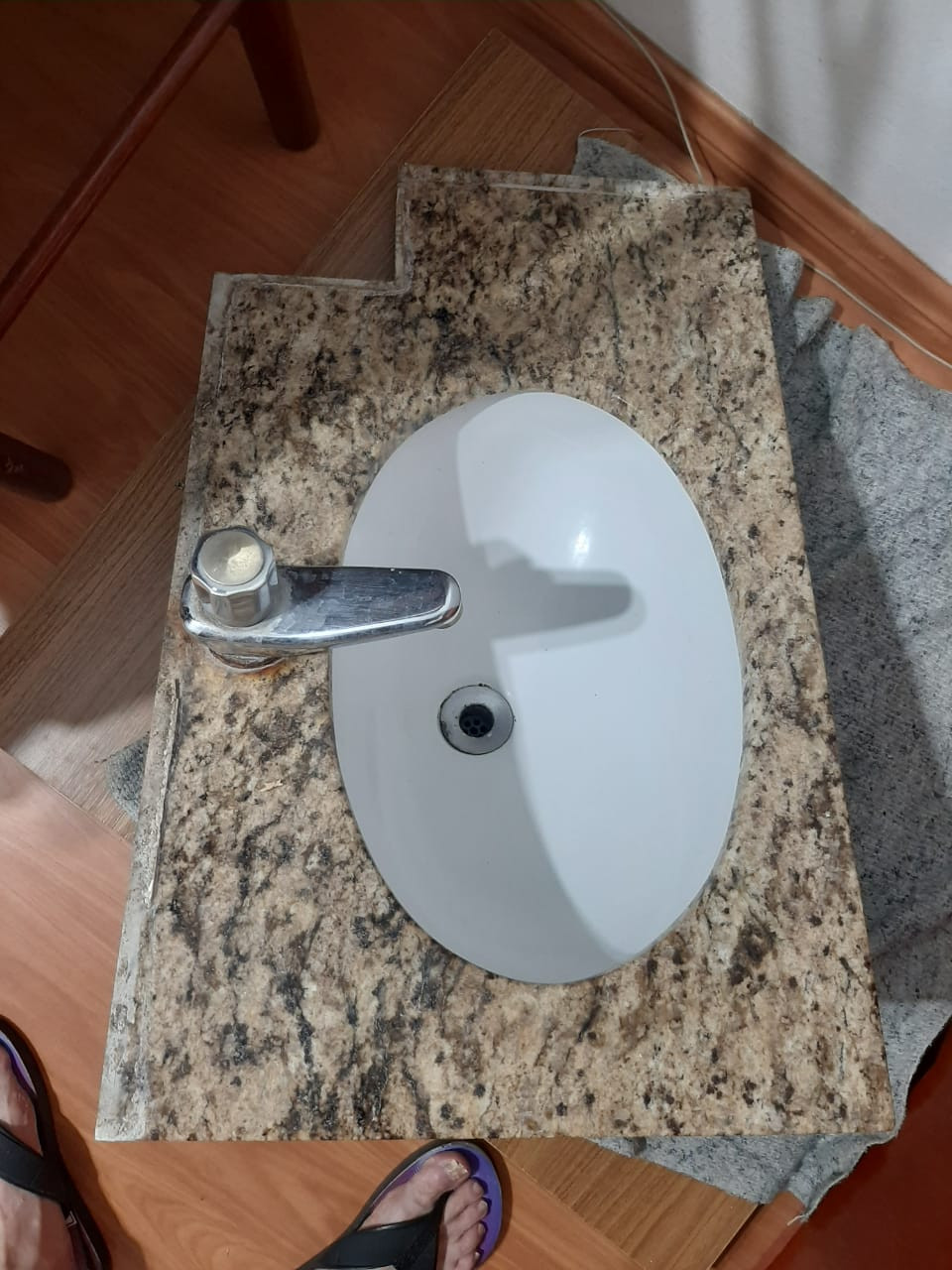 Doa-se Pia de Banheiro 