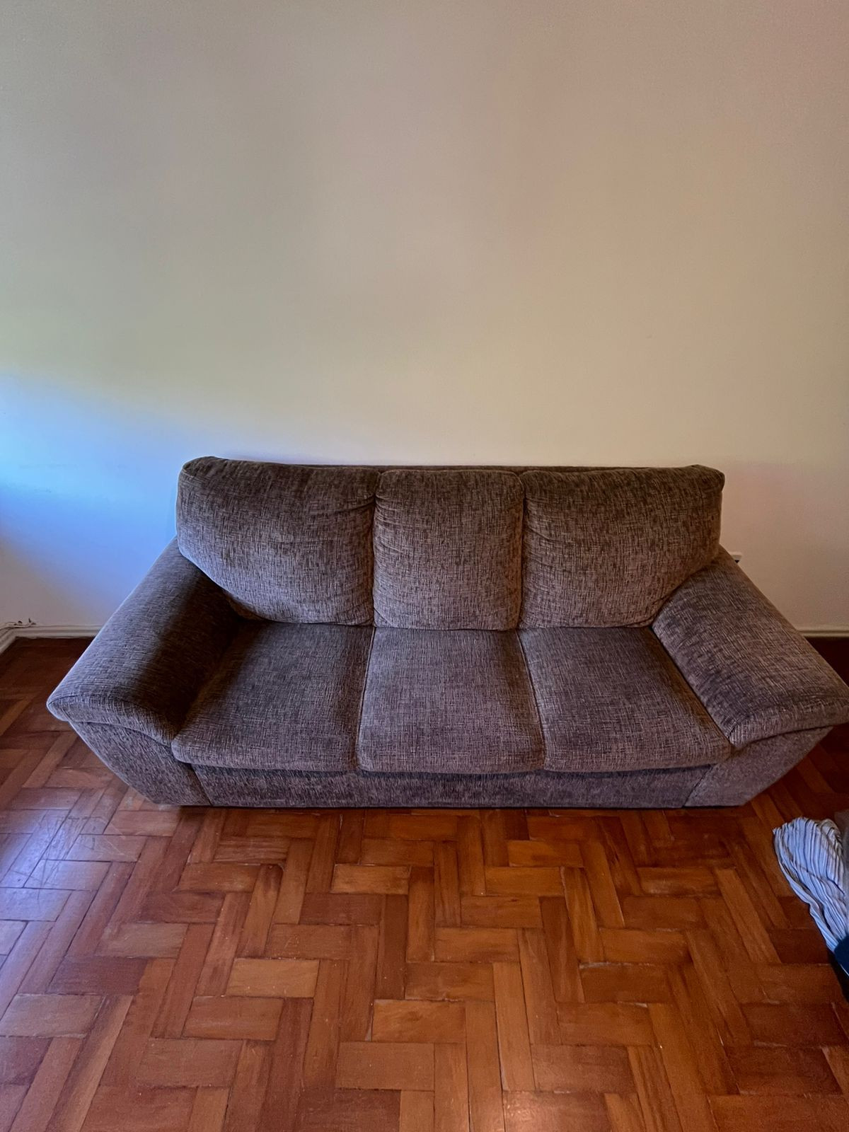 Doam-se Sofá e Rack