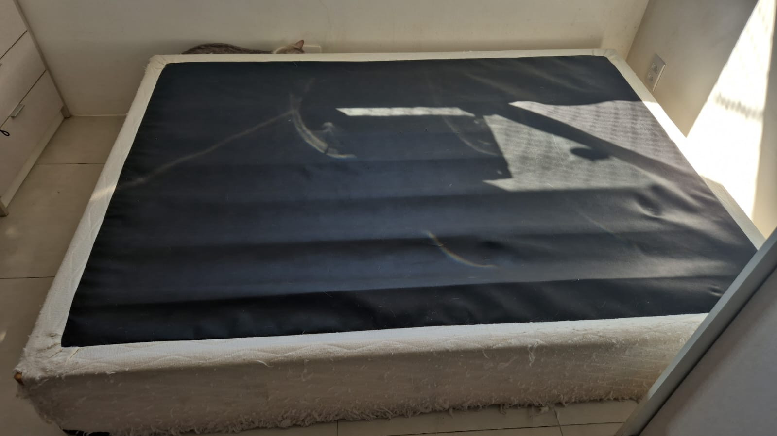 Doa-se Base de Cama Box Casal