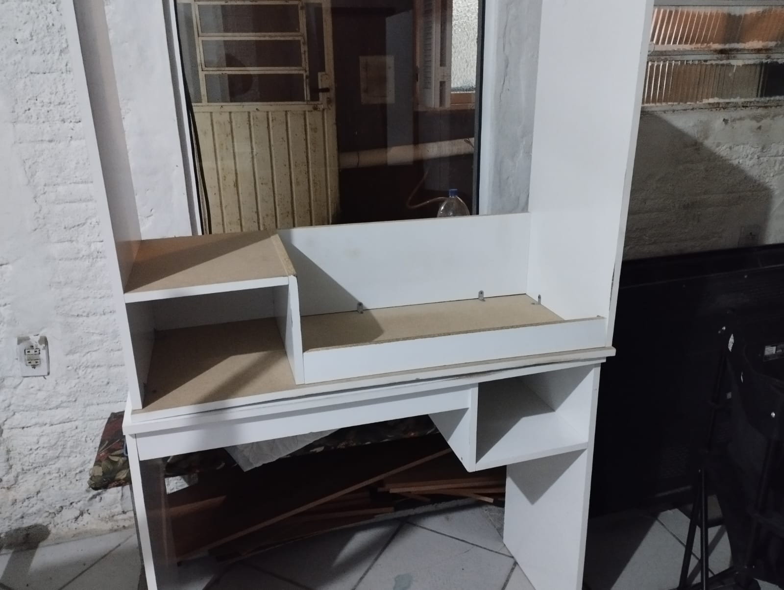 Doam-se 2 Escrivaninhas