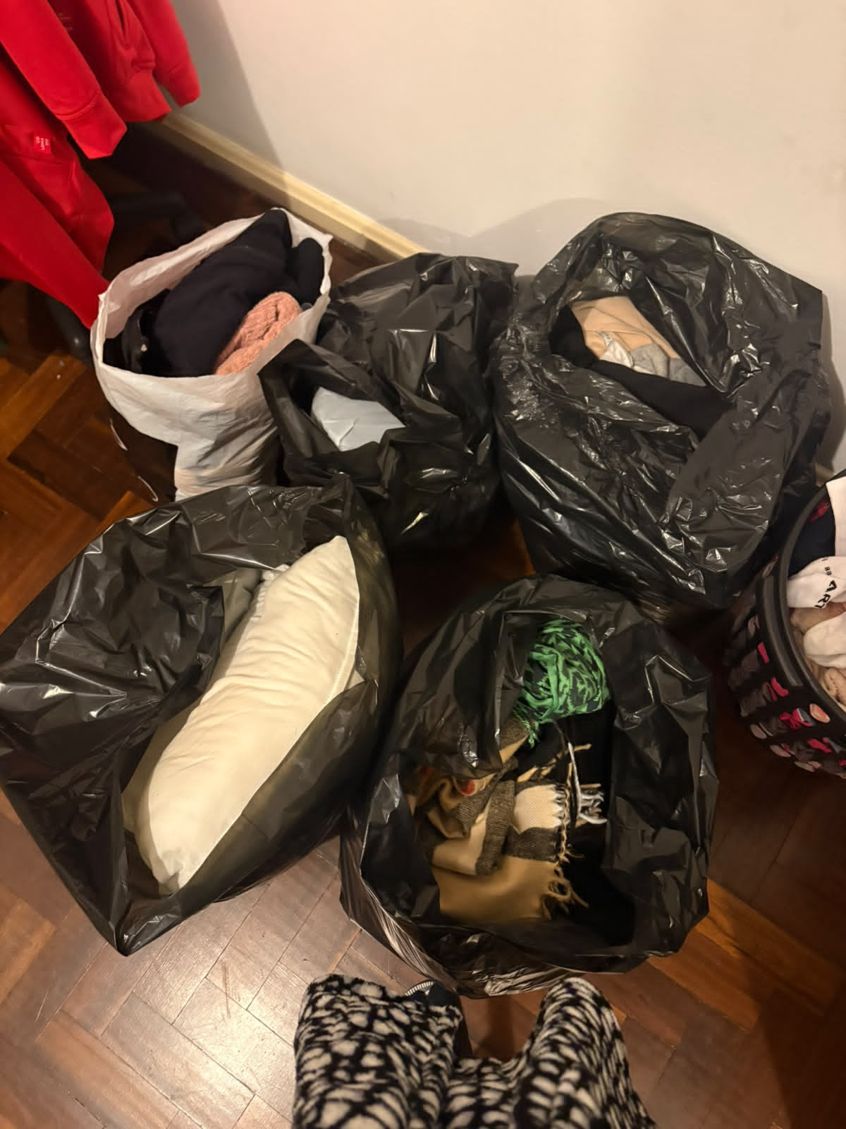 Doa-se Roupas Femininas