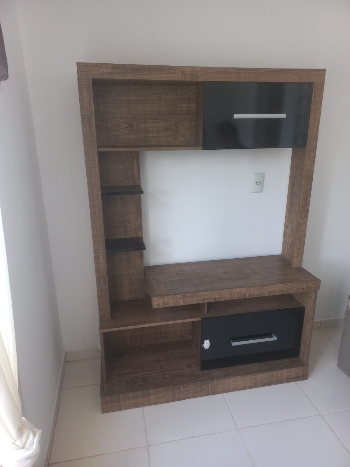 Estante para TV (1.2m x 1.6m)